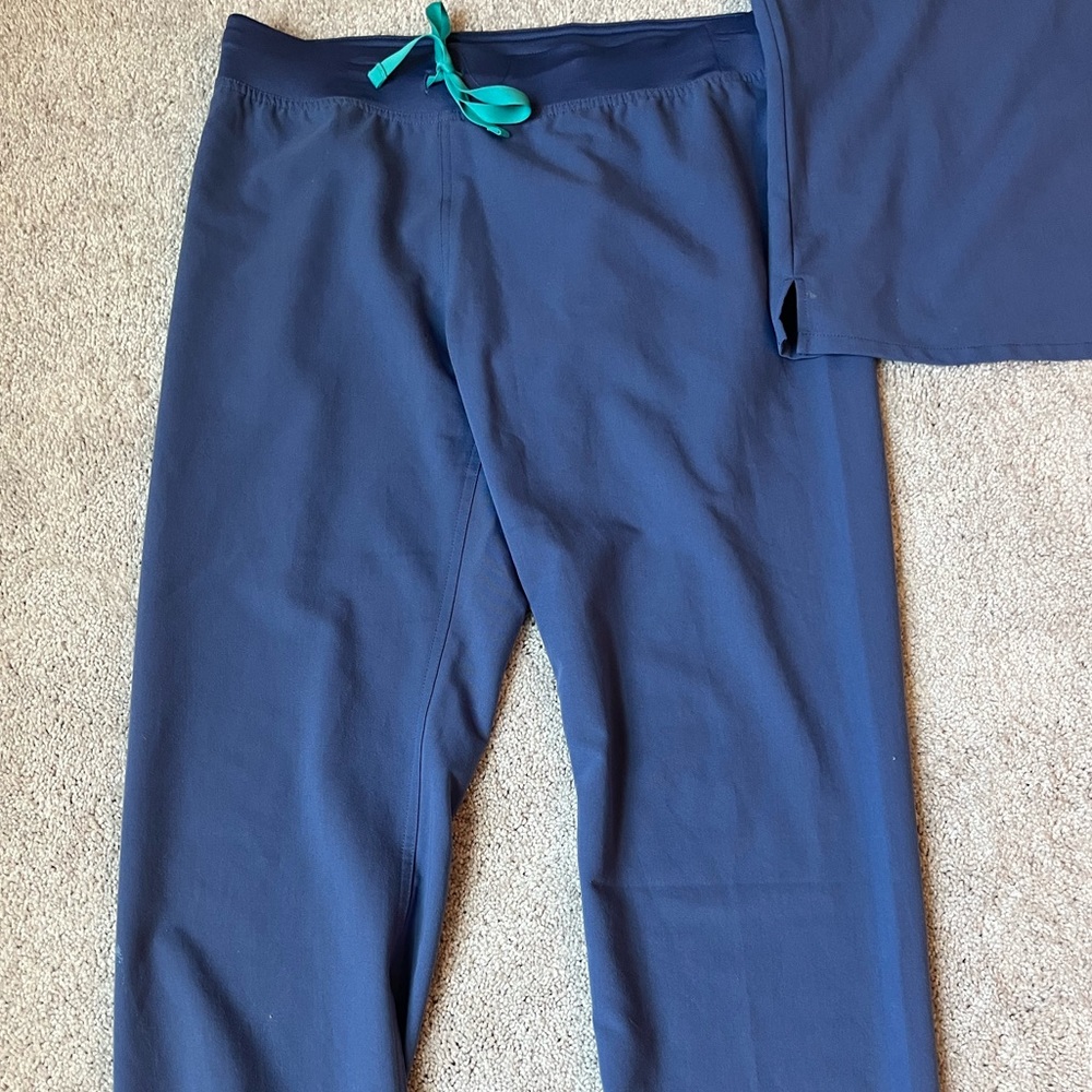 FIGS big sky livingston scrub pants